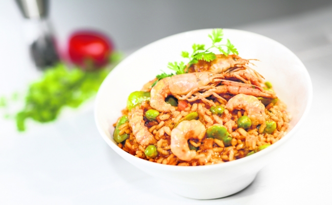 Arroz jugoso con camarones